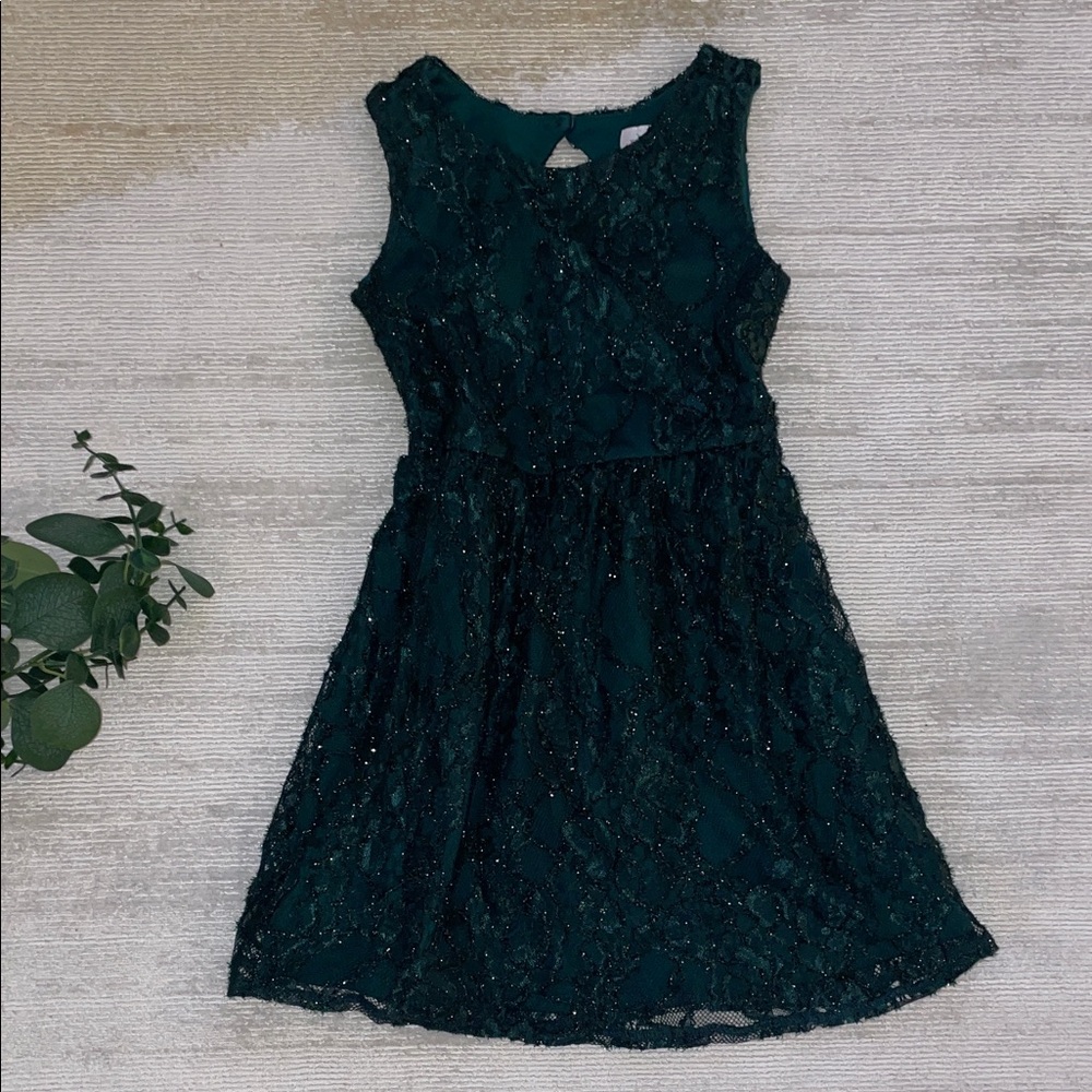 Place | Formal Dress